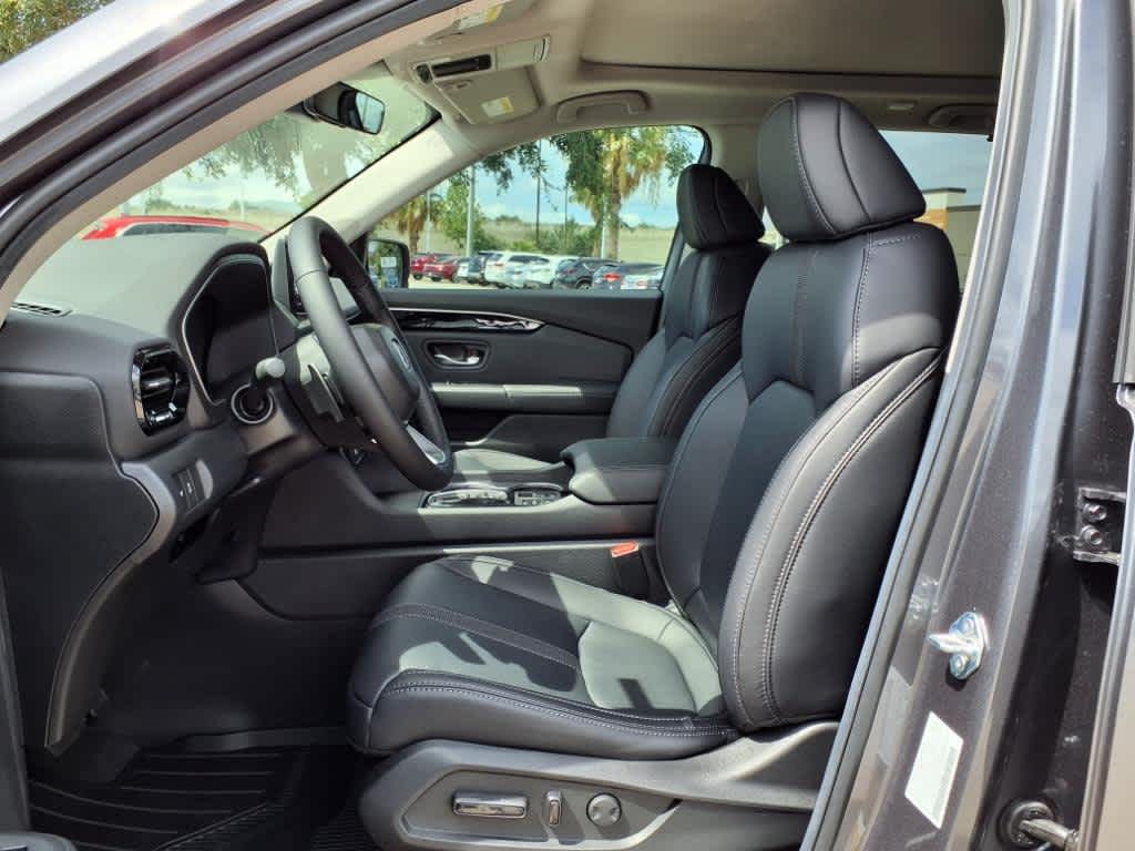 Thumbnail: 2025 Honda Pilot - 11