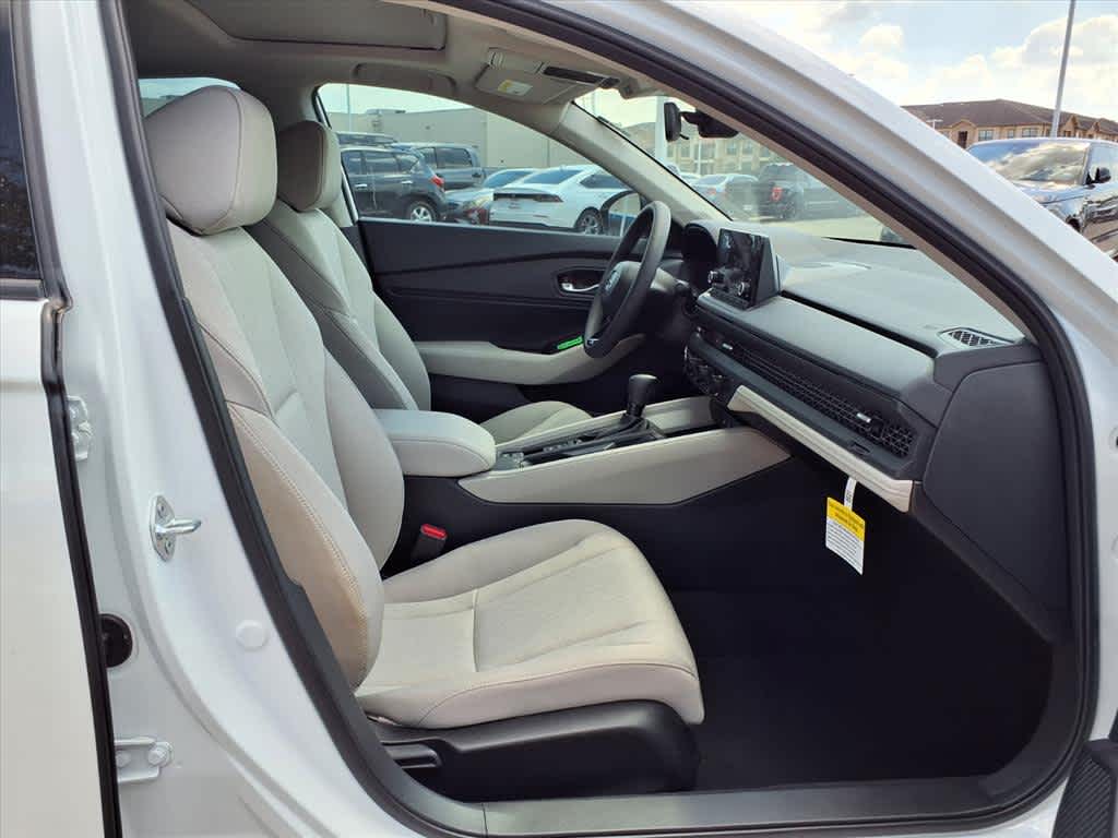 Thumbnail: 2025 Honda Accord - 14