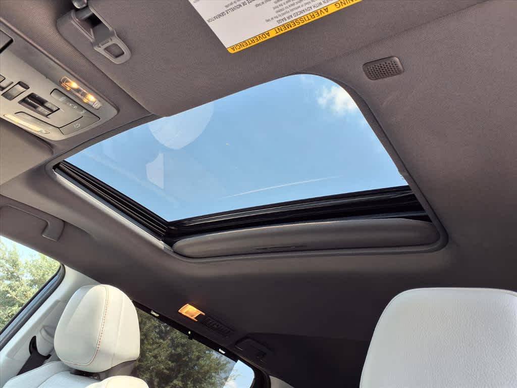 Thumbnail: 2021 Toyota Sienna - 22