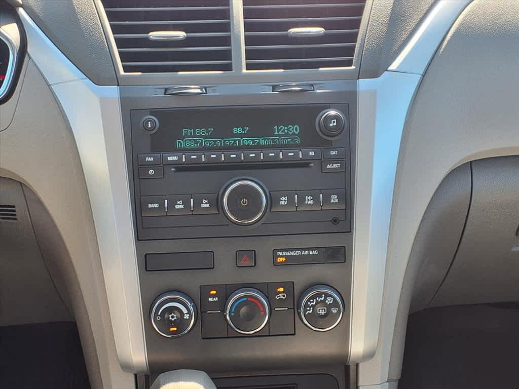 Thumbnail: 2012 Chevrolet Traverse - 16