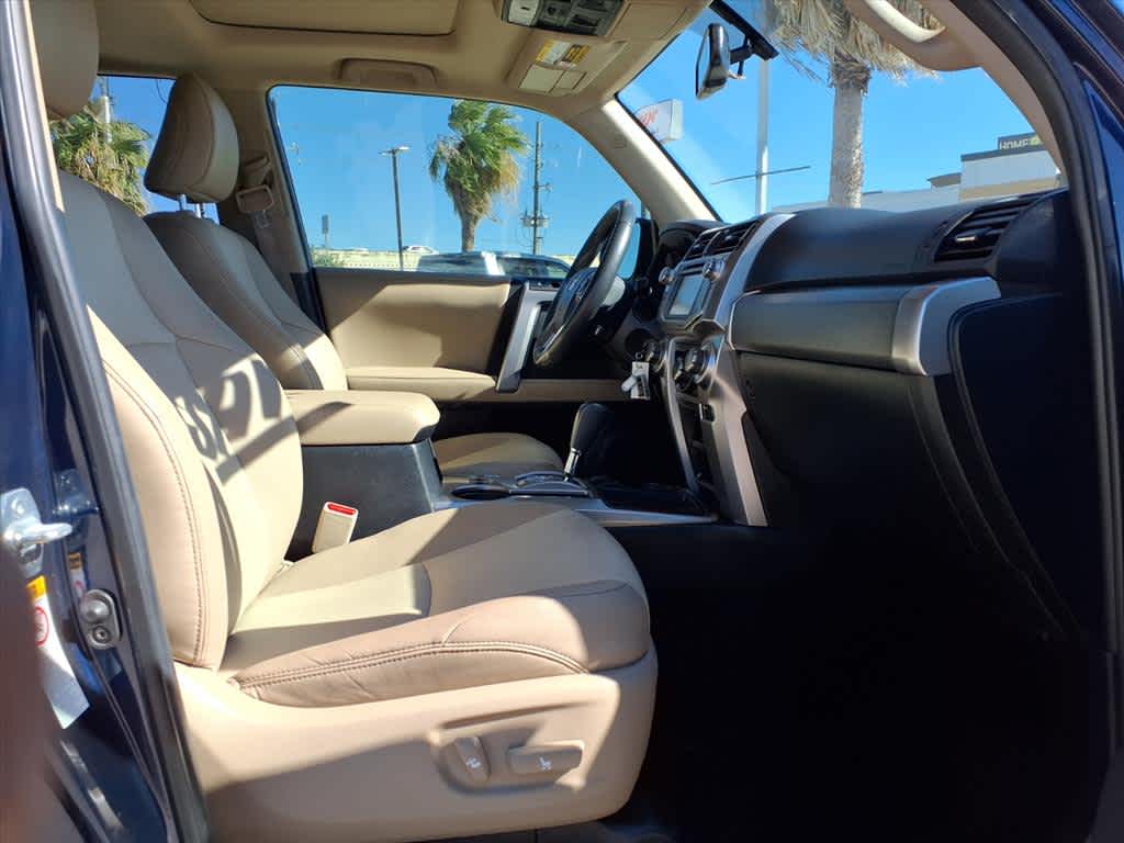 Thumbnail: 2018 Toyota 4Runner - 14