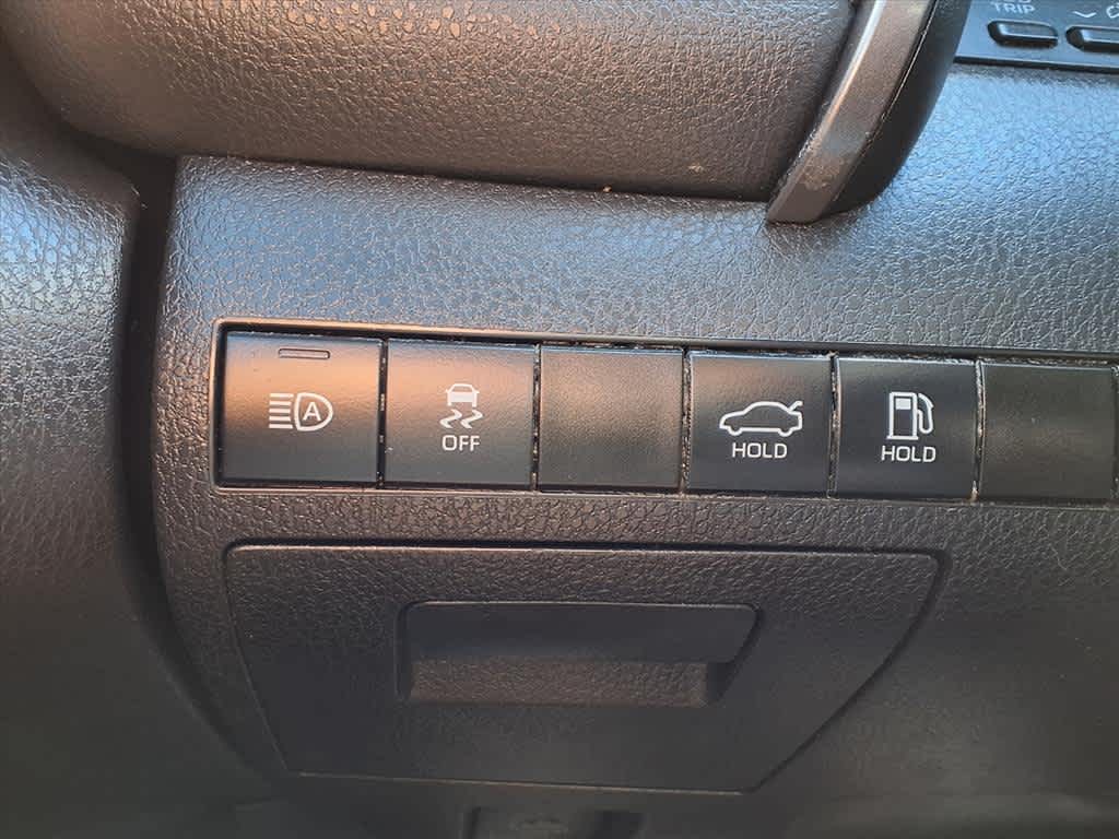 Thumbnail: 2021 Toyota Camry - 27