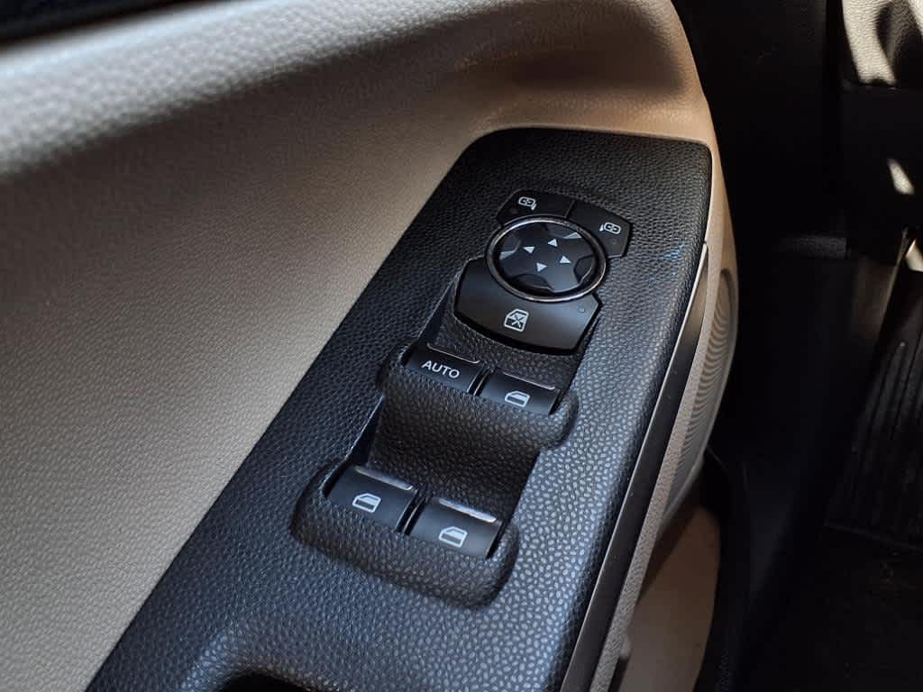 Thumbnail: 2019 Ford EcoSport - 25