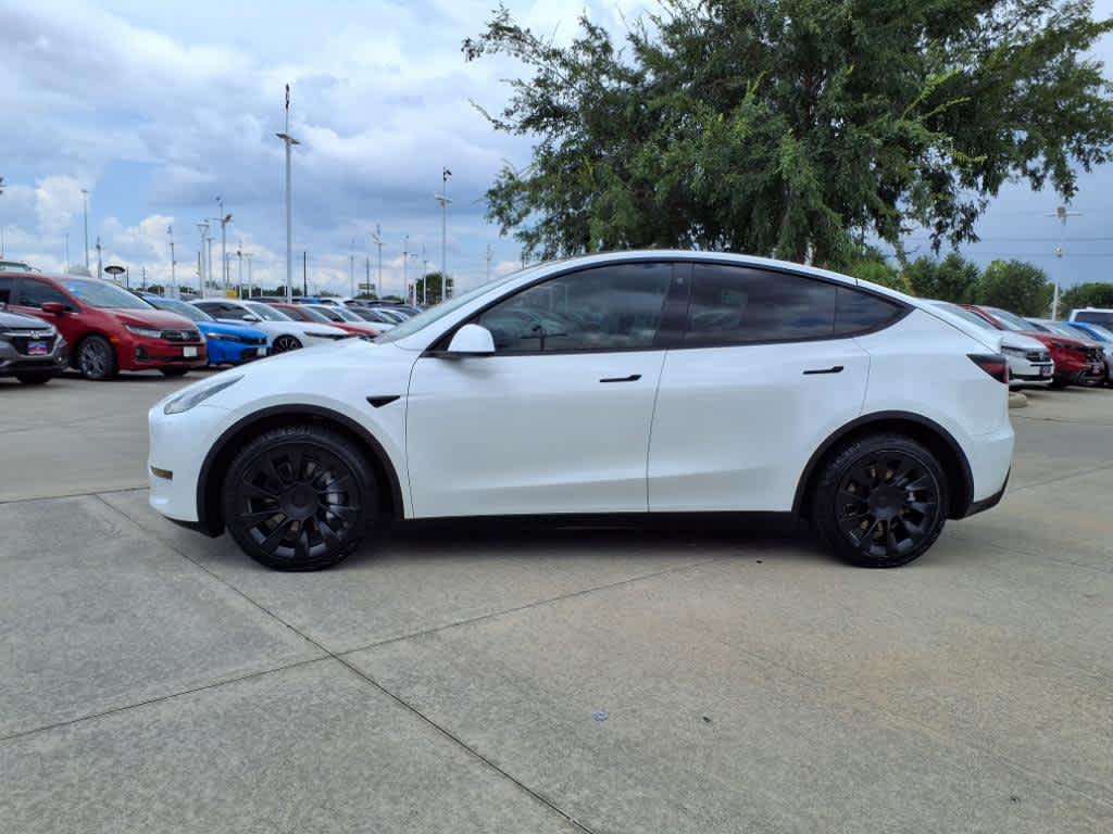 Thumbnail: 2022 Tesla Model Y - 3