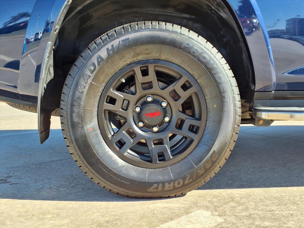 Thumbnail: 2018 Toyota 4Runner - 9