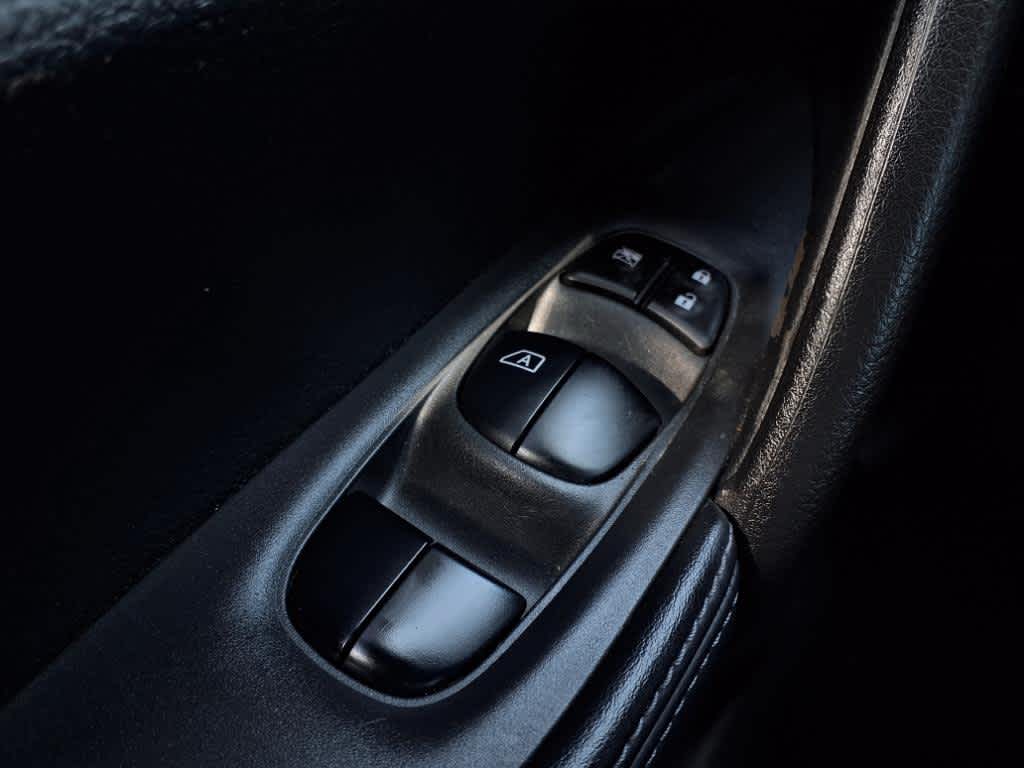 2019 Nissan Rogue Sport S 25
