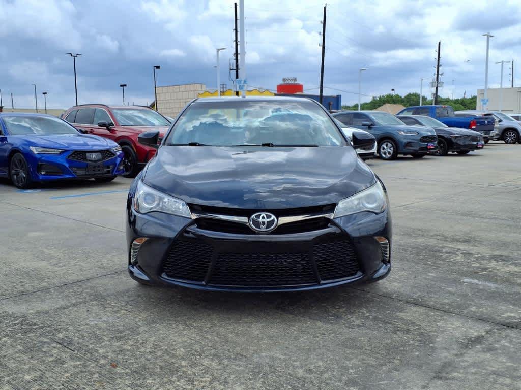 2017 Toyota Camry SE 6