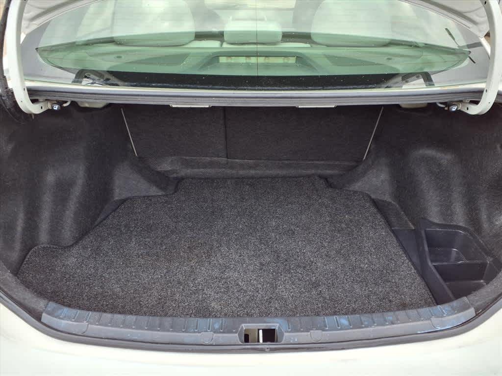 Thumbnail: 2010 Toyota Corolla - 9