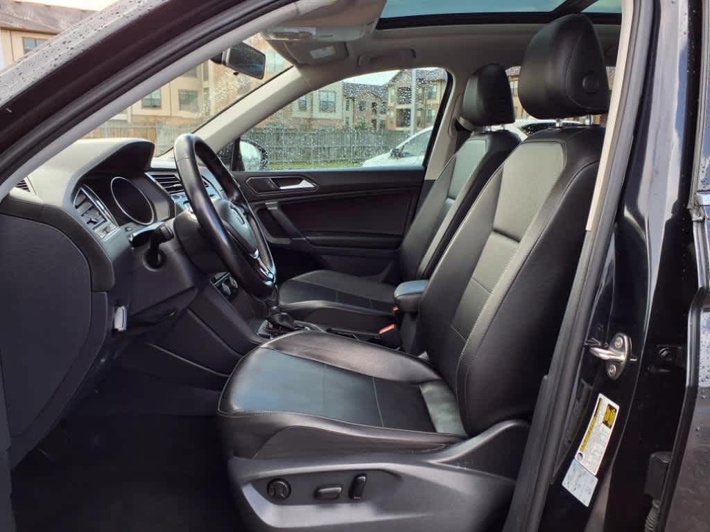 Thumbnail: 2018 Volkswagen Tiguan - 11