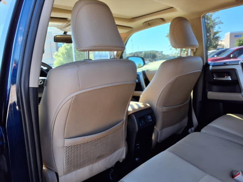 Thumbnail: 2018 Toyota 4Runner - 12