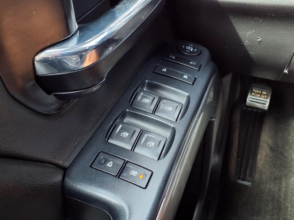 Thumbnail: 2014 Chevrolet Silverado 1500 - 25