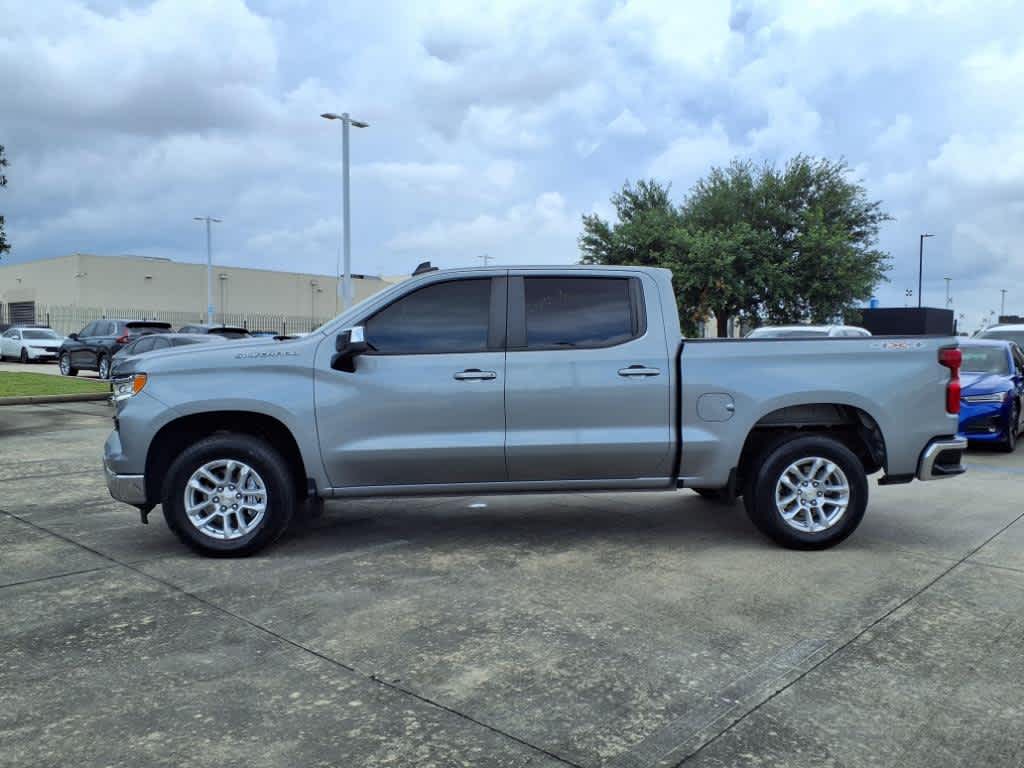 2023 Chevrolet Silverado 1500 LT 3