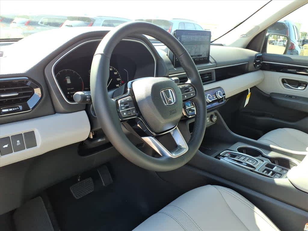 Thumbnail: 2025 Honda Pilot - 2