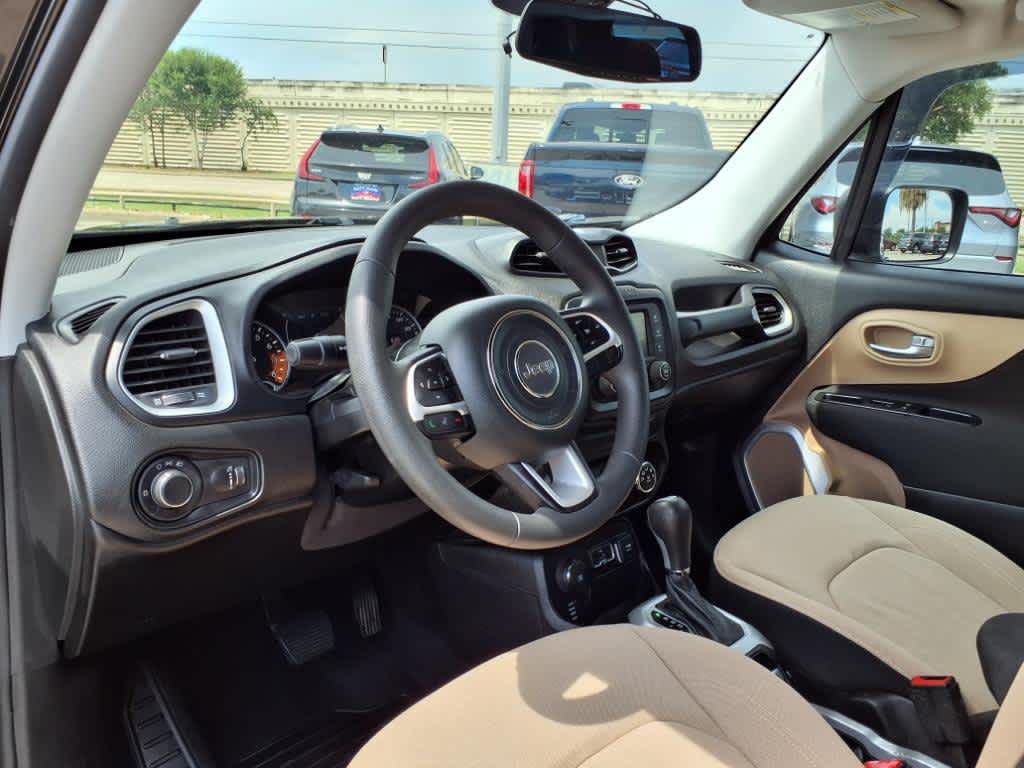 Thumbnail: 2017 Jeep Renegade - 2