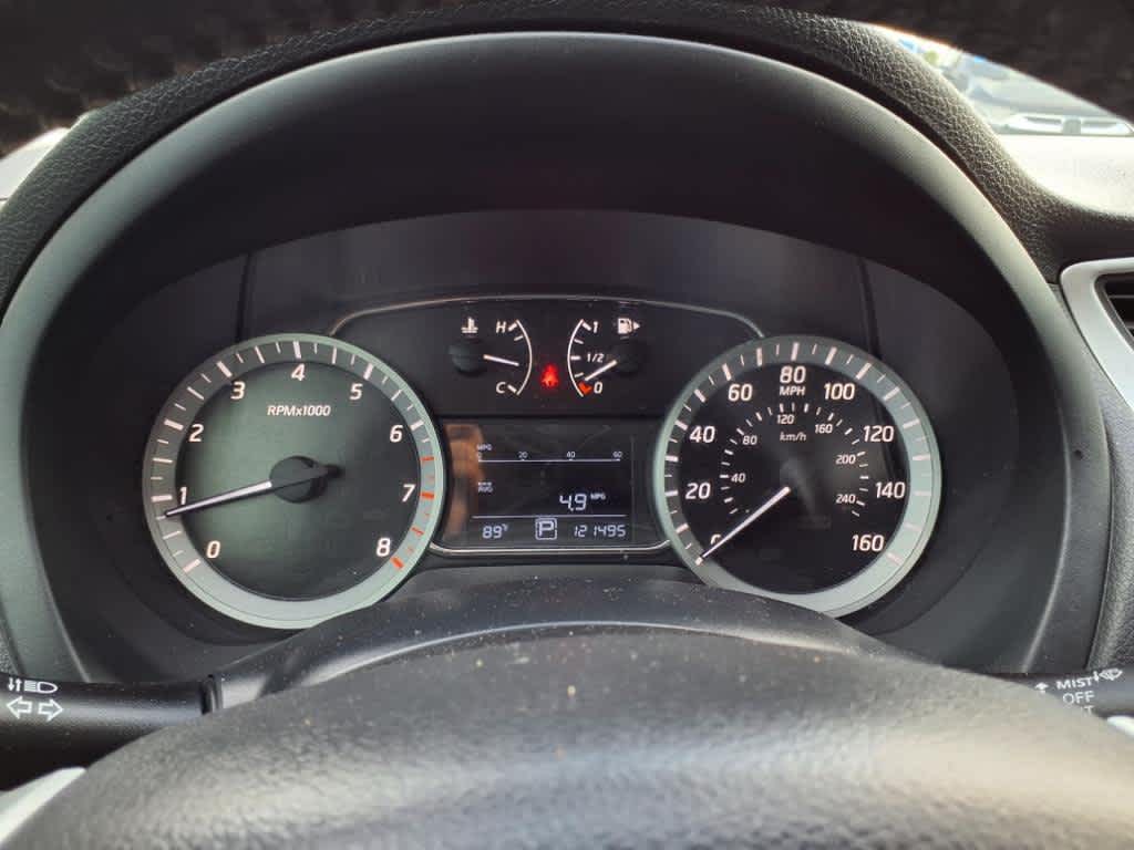 Thumbnail: 2015 Nissan Sentra - 18