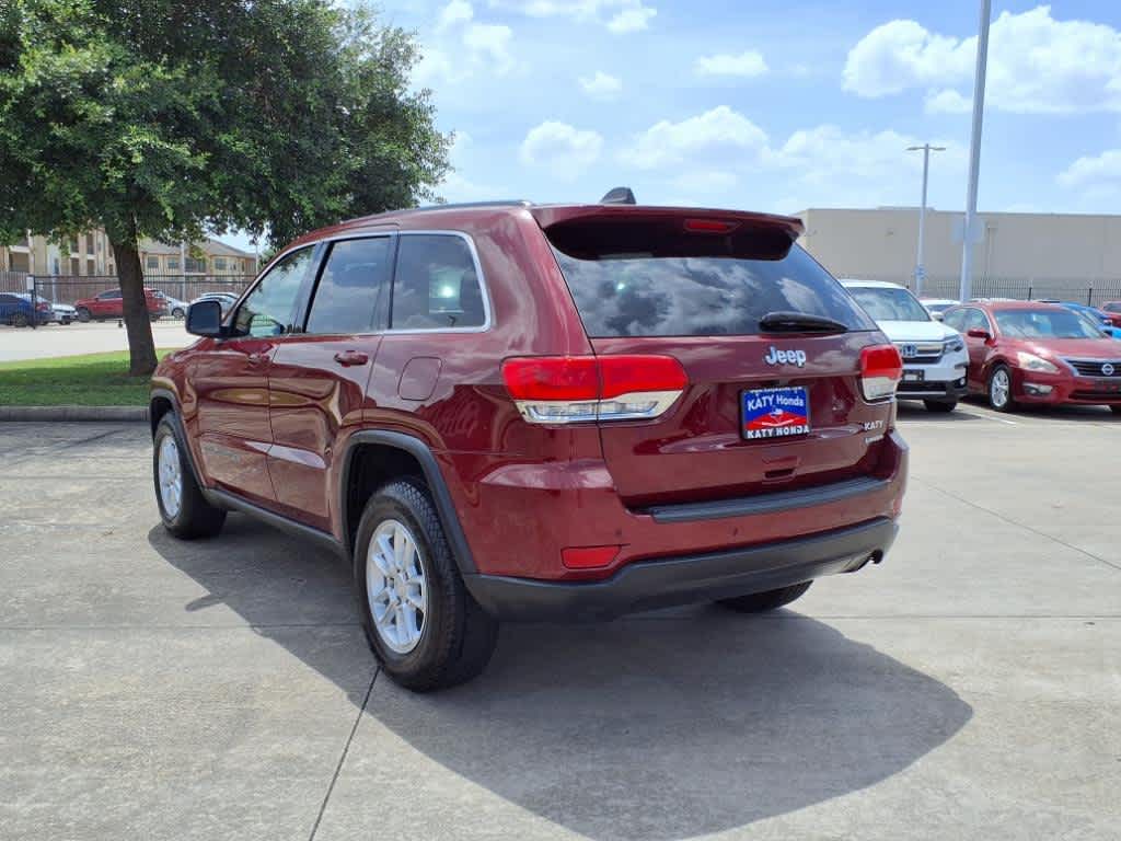 2019 Jeep Grand Cherokee Laredo photo 2