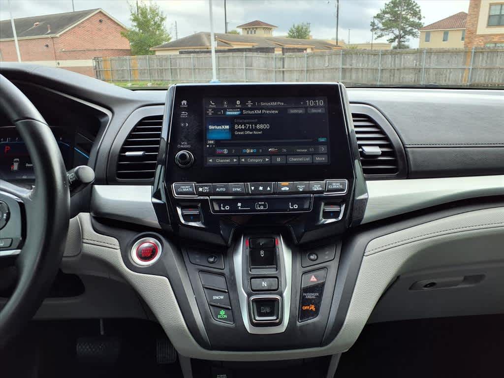 Thumbnail: 2018 Honda Odyssey - 17