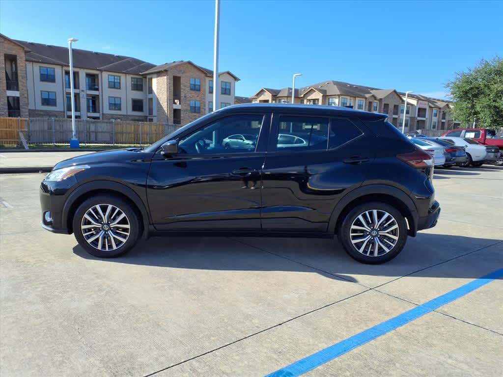 Thumbnail: 2021 Nissan Kicks - 3