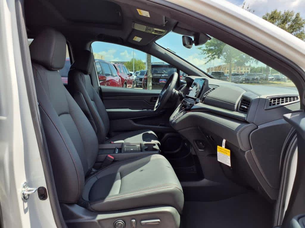 Thumbnail: 2025 Honda Odyssey - 14