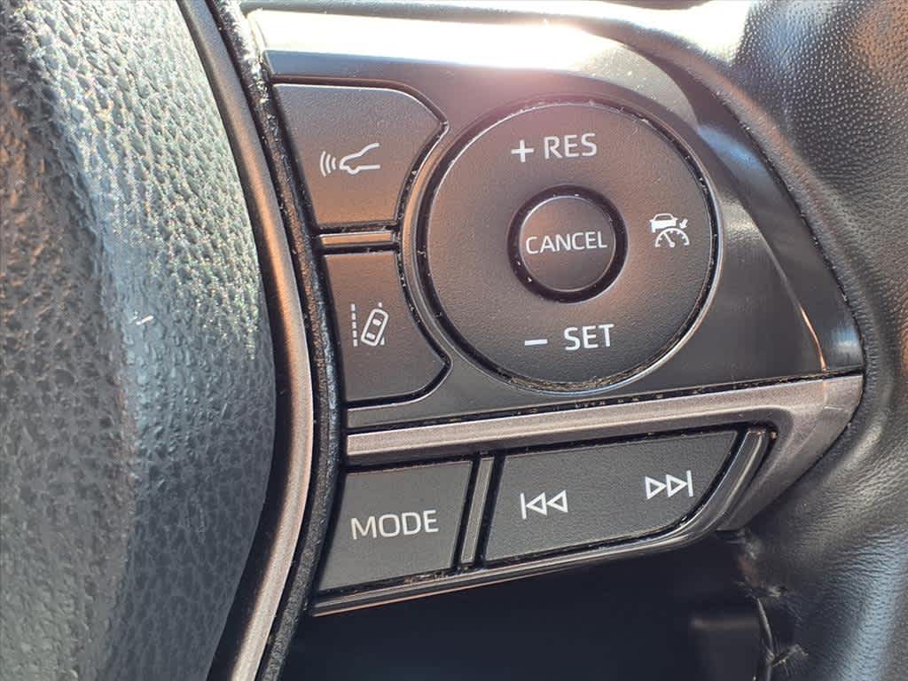 Thumbnail: 2021 Toyota Camry - 25