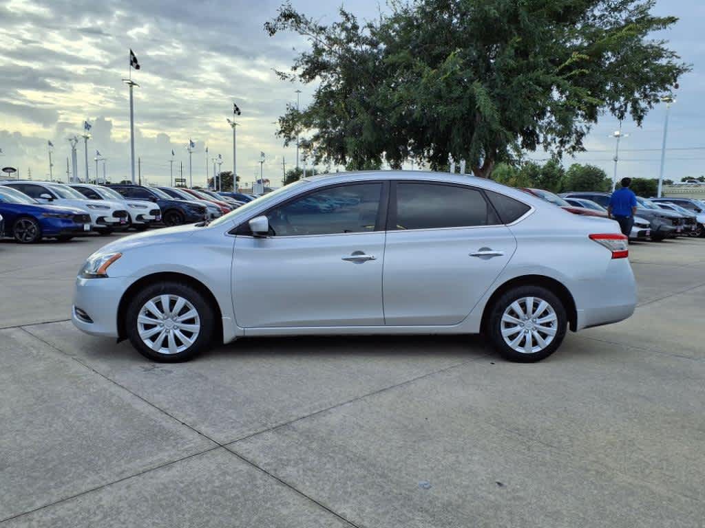 Thumbnail: 2015 Nissan Sentra - 3