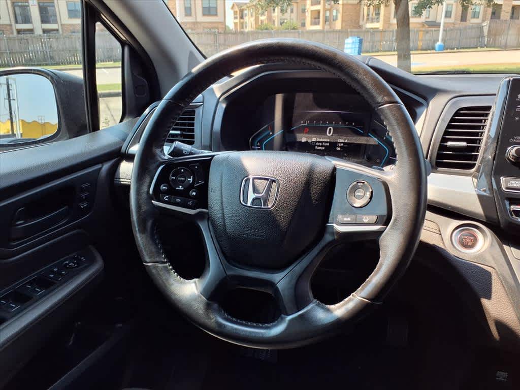 Thumbnail: 2018 Honda Odyssey - 15