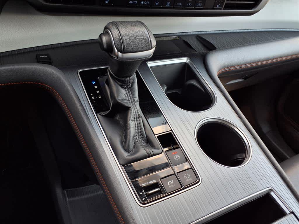 Thumbnail: 2021 Toyota Sienna - 17