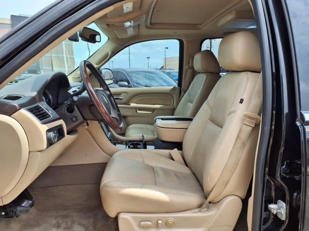 Thumbnail: 2013 Cadillac Escalade - 11
