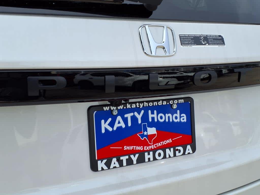 Thumbnail: 2025 Honda Pilot - 8