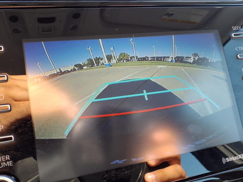 Thumbnail: 2022 Toyota Prius - 19