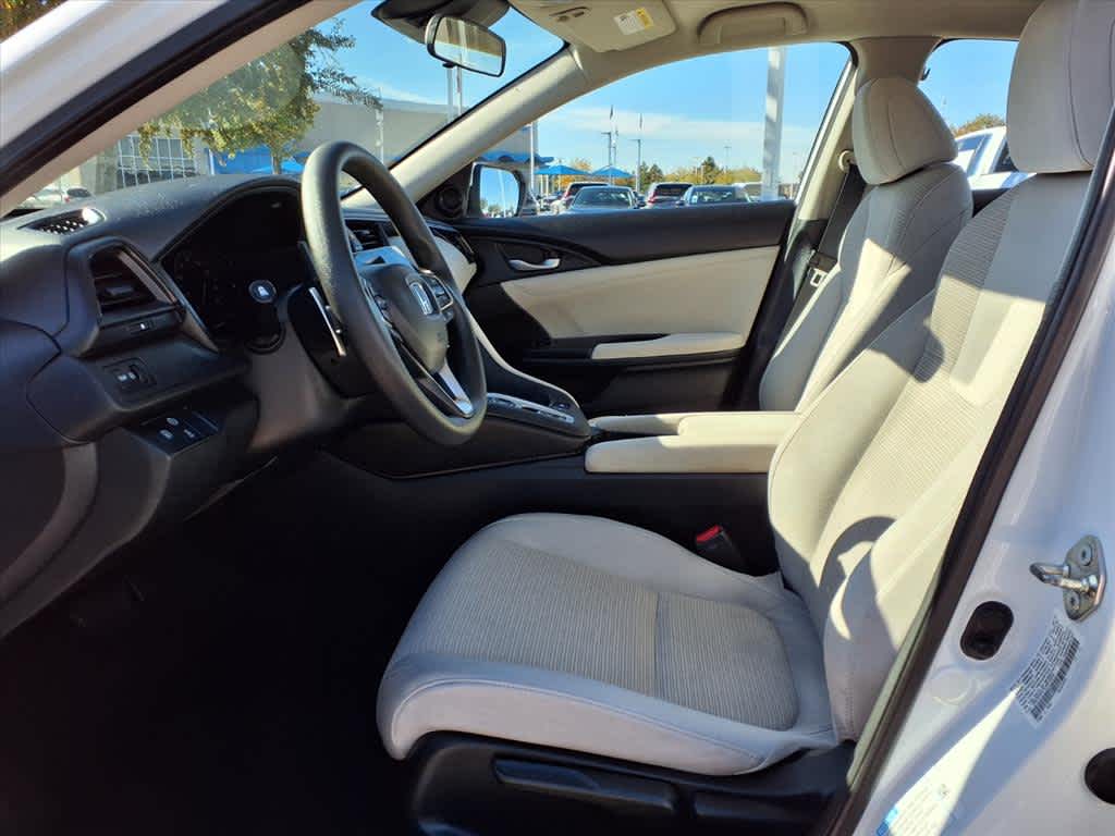 Thumbnail: 2020 Honda Insight - 12