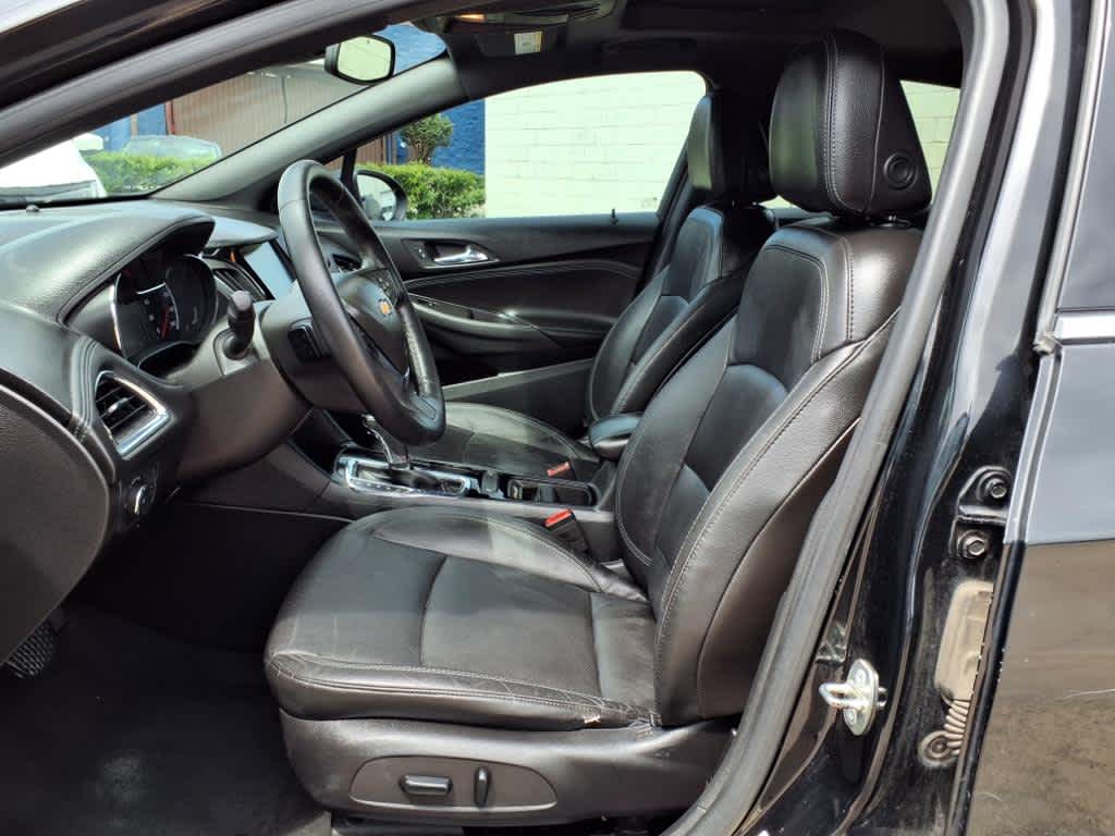 Thumbnail: 2016 Chevrolet Cruze - 11