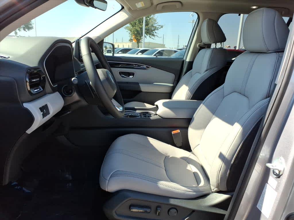 Thumbnail: 2025 Honda Pilot - 11