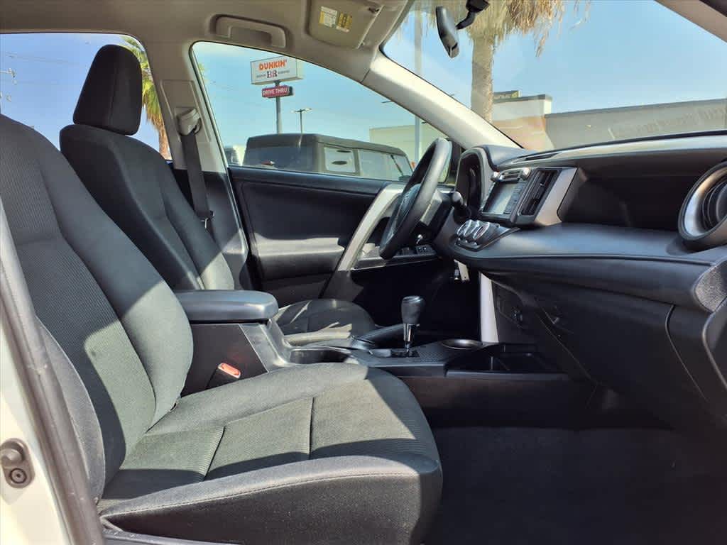 Thumbnail: 2014 Toyota RAV4 - 15