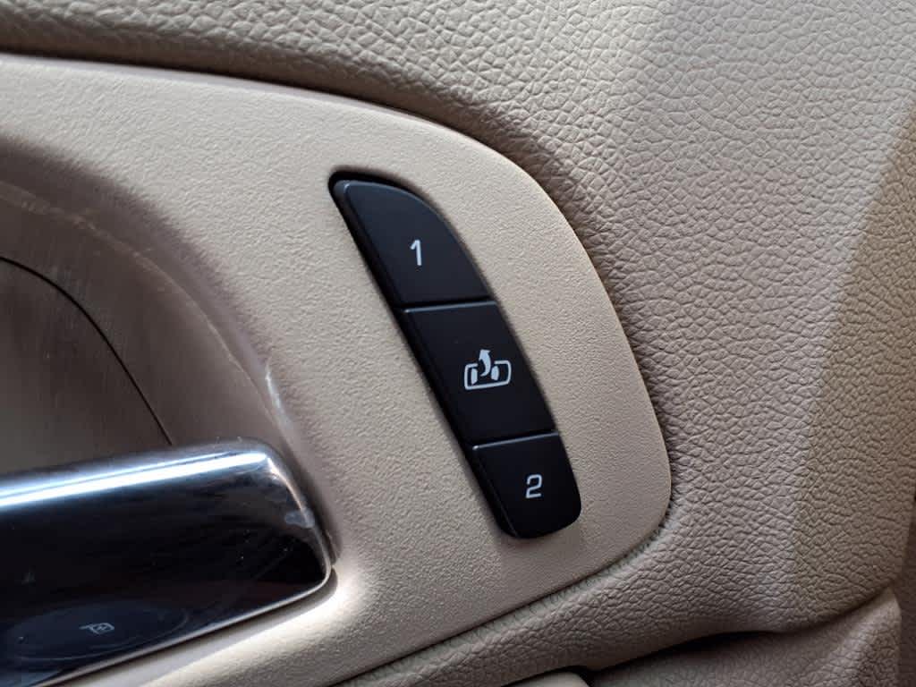 Thumbnail: 2013 Cadillac Escalade - 24