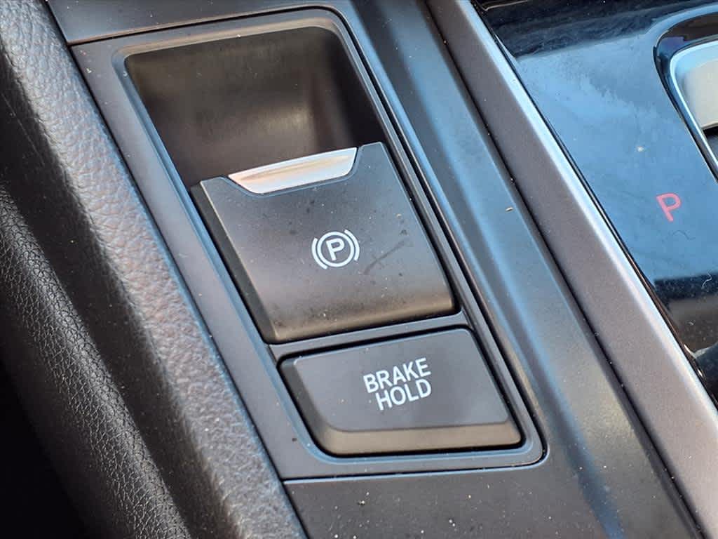 Thumbnail: 2019 Honda CR-V - 24