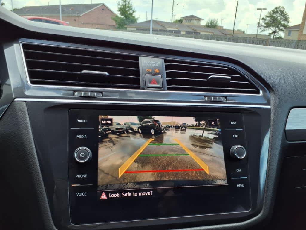Thumbnail: 2018 Volkswagen Tiguan - 23