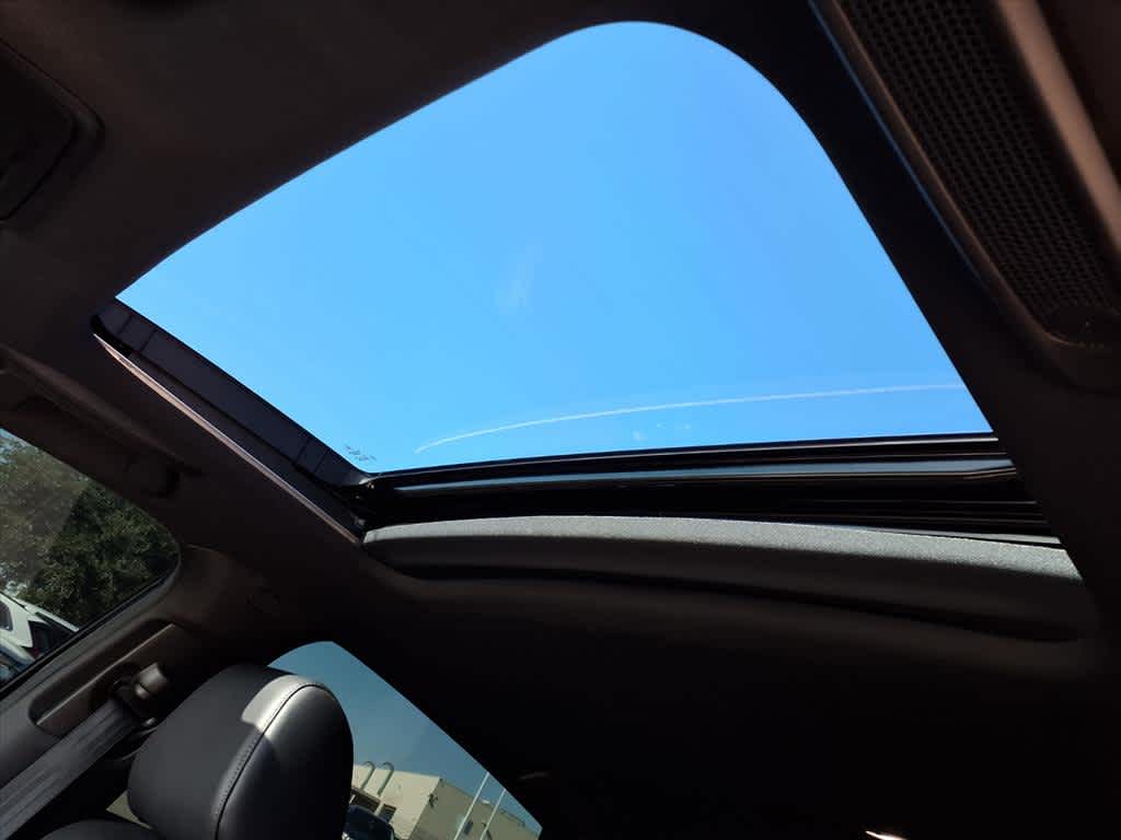 Thumbnail: 2025 Acura Integra - 18