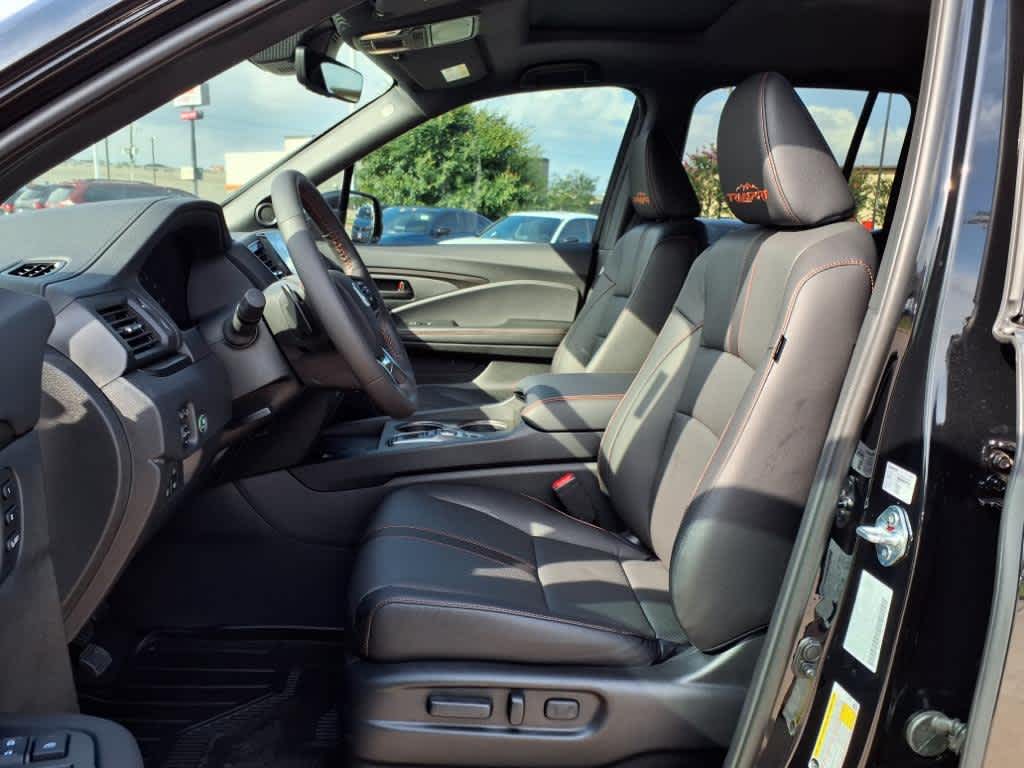 Thumbnail: 2025 Honda Ridgeline - 11