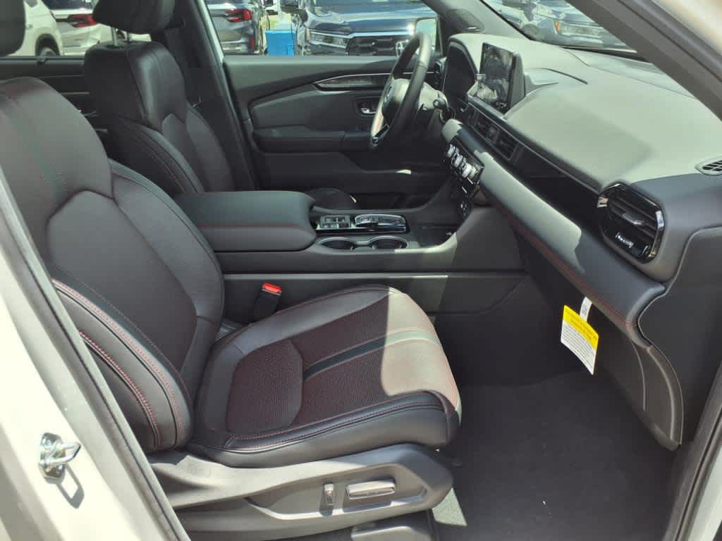 Thumbnail: 2025 Honda Pilot - 13