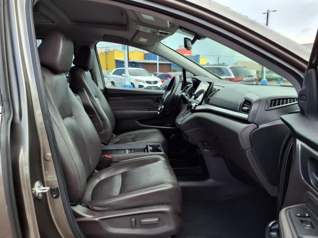 Thumbnail: 2018 Honda Odyssey - 14