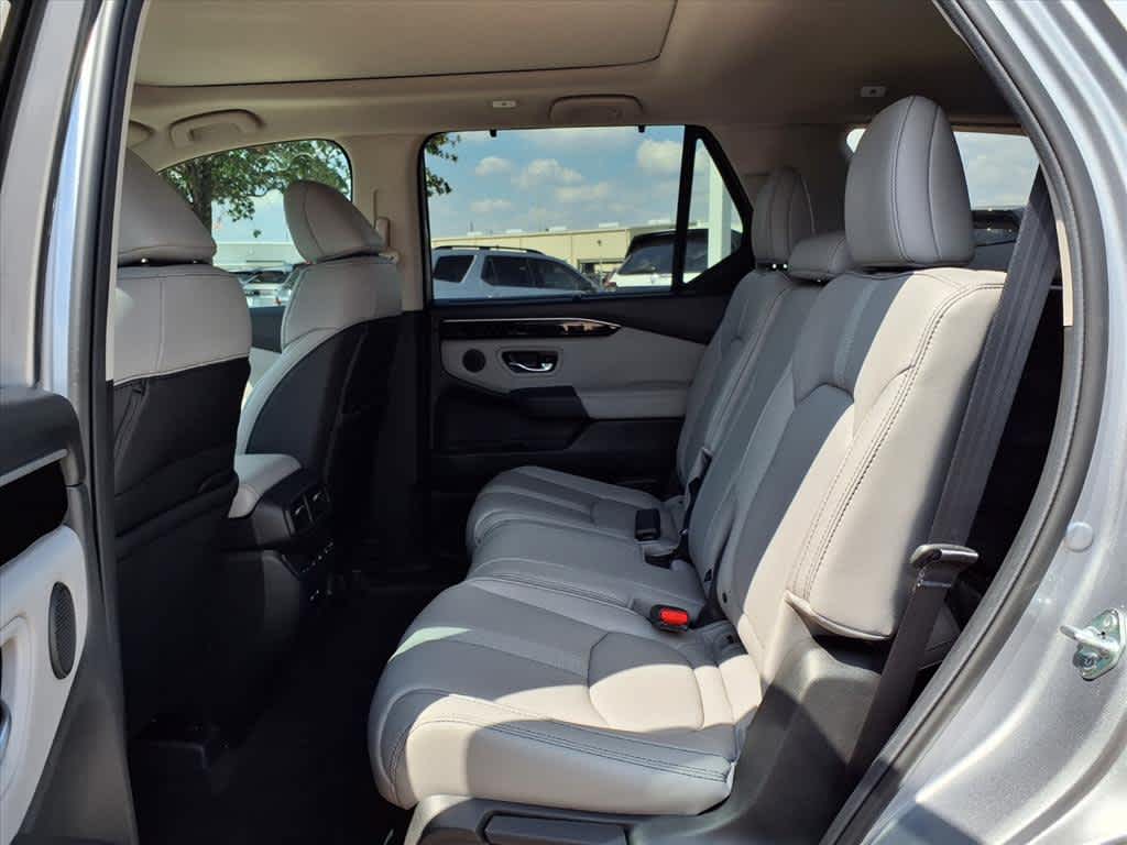 Thumbnail: 2025 Honda Pilot - 13