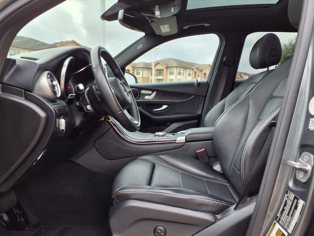 Thumbnail: 2018 Mercedes-Benz GLC - 12