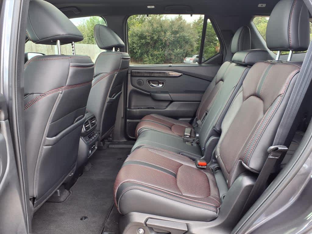 Thumbnail: 2025 Honda Pilot - 21