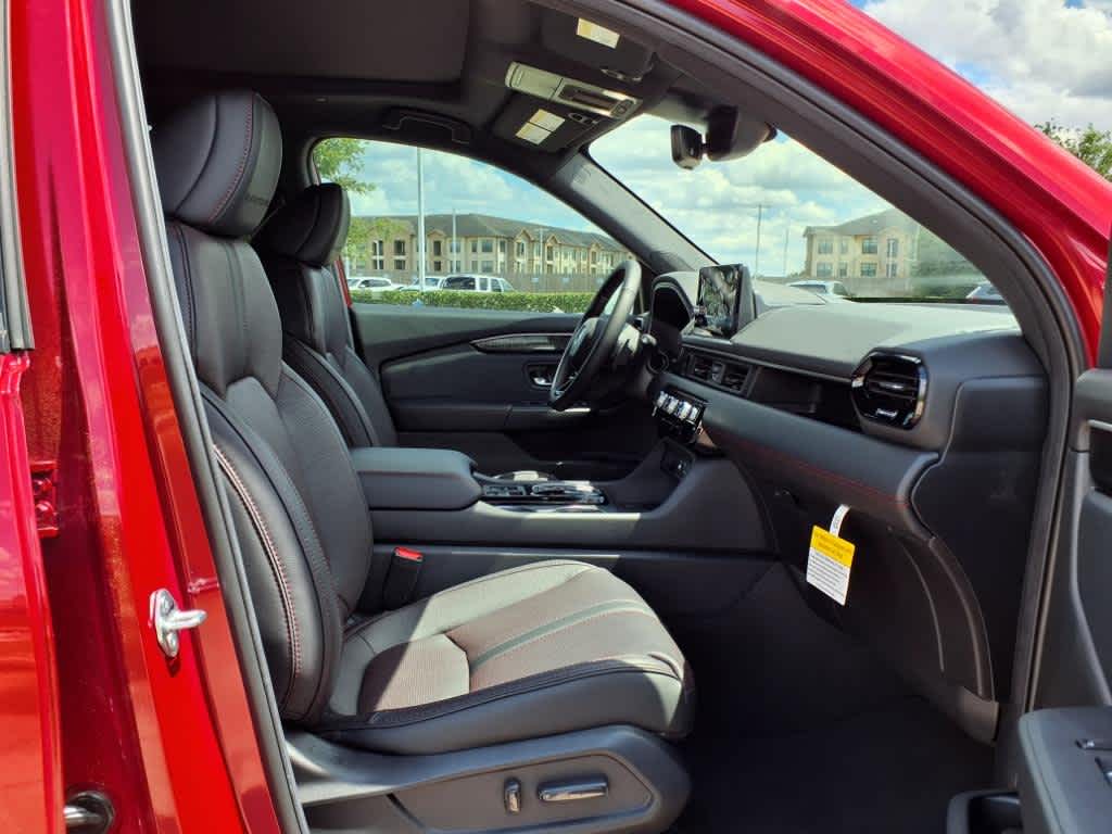 Thumbnail: 2025 Honda Pilot - 14