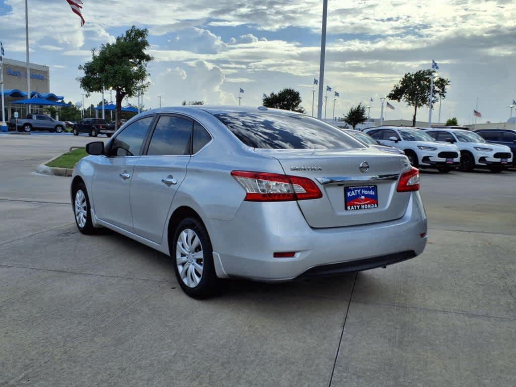 Thumbnail: 2015 Nissan Sentra - 4