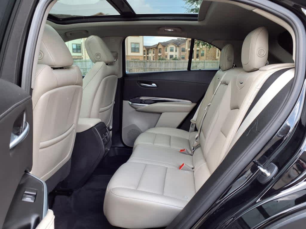 Thumbnail: 2021 Cadillac XT4 - 13