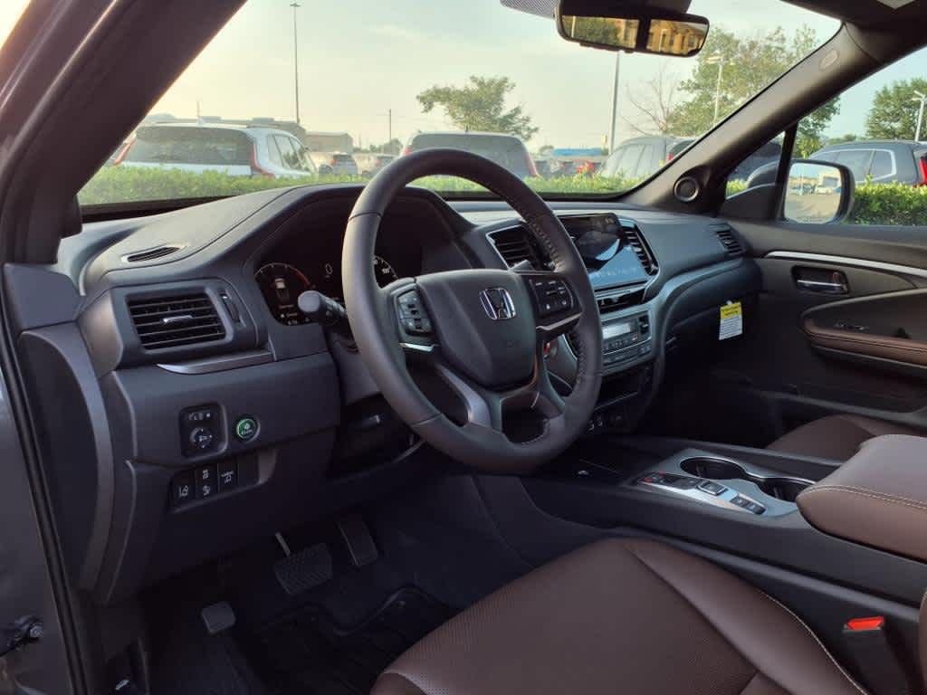Thumbnail: 2025 Honda Ridgeline - 2