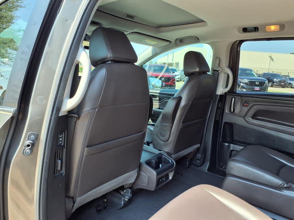 Thumbnail: 2018 Honda Odyssey - 12