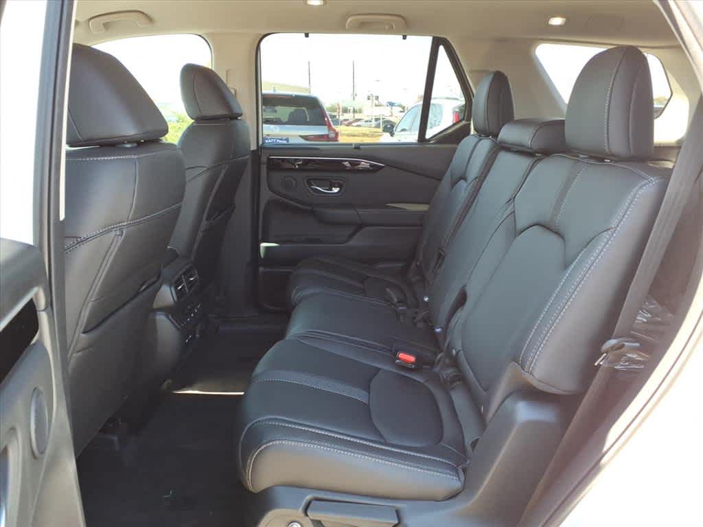 Thumbnail: 2025 Honda Pilot - 13